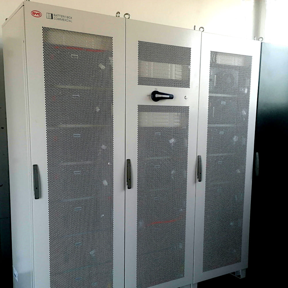 BYD Gewerbespeicher errichtet von EMIS